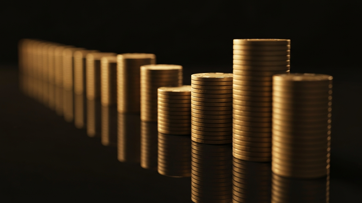 The $104,000 to $348,000 Job Posting and What a Wide Salary Range Signals in 2026