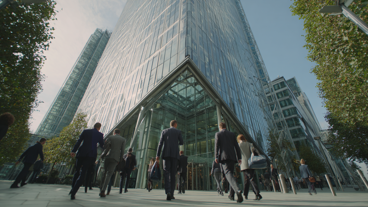 JPMorgan Plans Major European Hiring Spree Amid Investor Confidence Surge