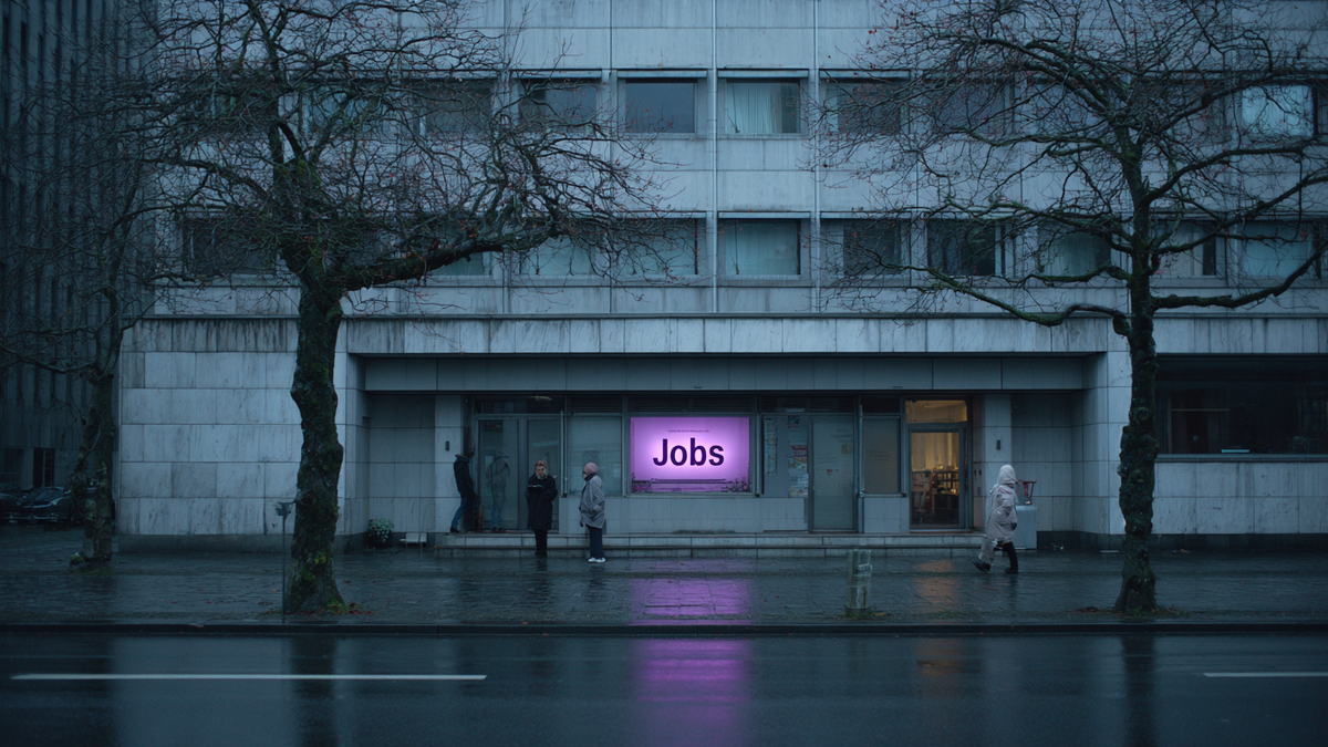 German Unemployment Hits Highest December Since 2010